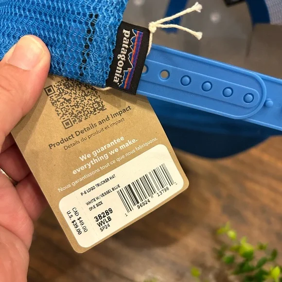 NWT PATAGONIA P-6 Logo Trucker Hat Blue White - baseball hat men’s women’s - Picture 3 of 5